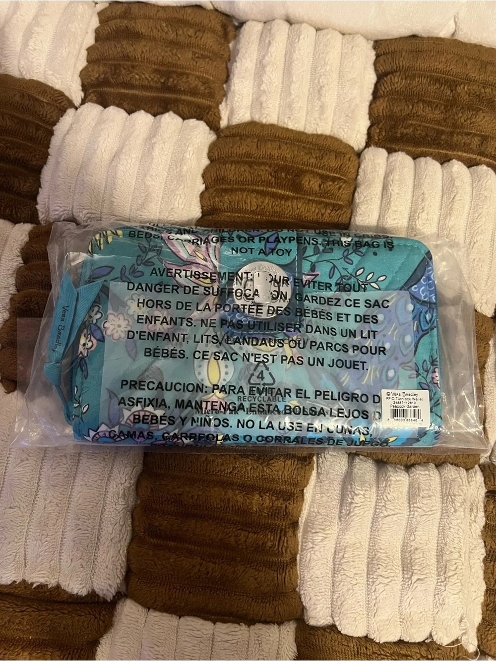 Vera Bradley RFID Turnlock Wallet in Peacock Garden NWTS!